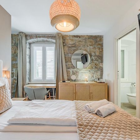 Inmotion Luxury Rooms Split Exterior photo