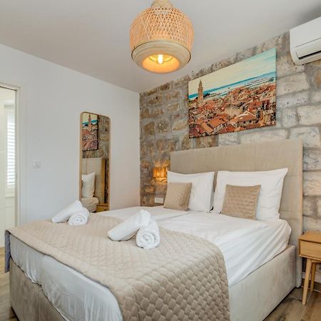 Inmotion Luxury Rooms Split Exterior photo