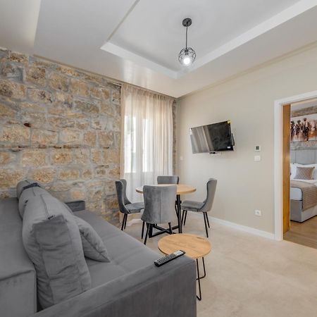 Inmotion Luxury Rooms Split Exterior photo